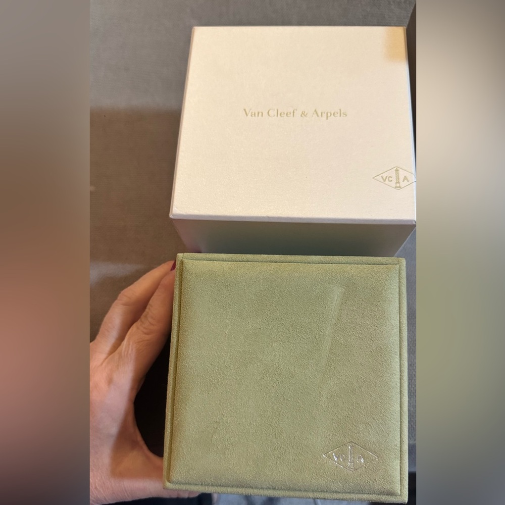 Authentic Van Cleef & Arpels bracelet box with hard cover box.